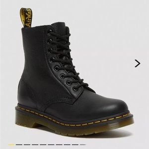 Dr martens pascual boots